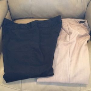 Ladies  size 6 Capri / ankle pants